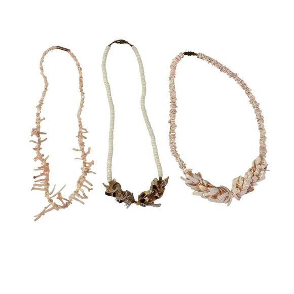 3 vintage Hawaiian necklaces made from shells - Picture 1 of 7